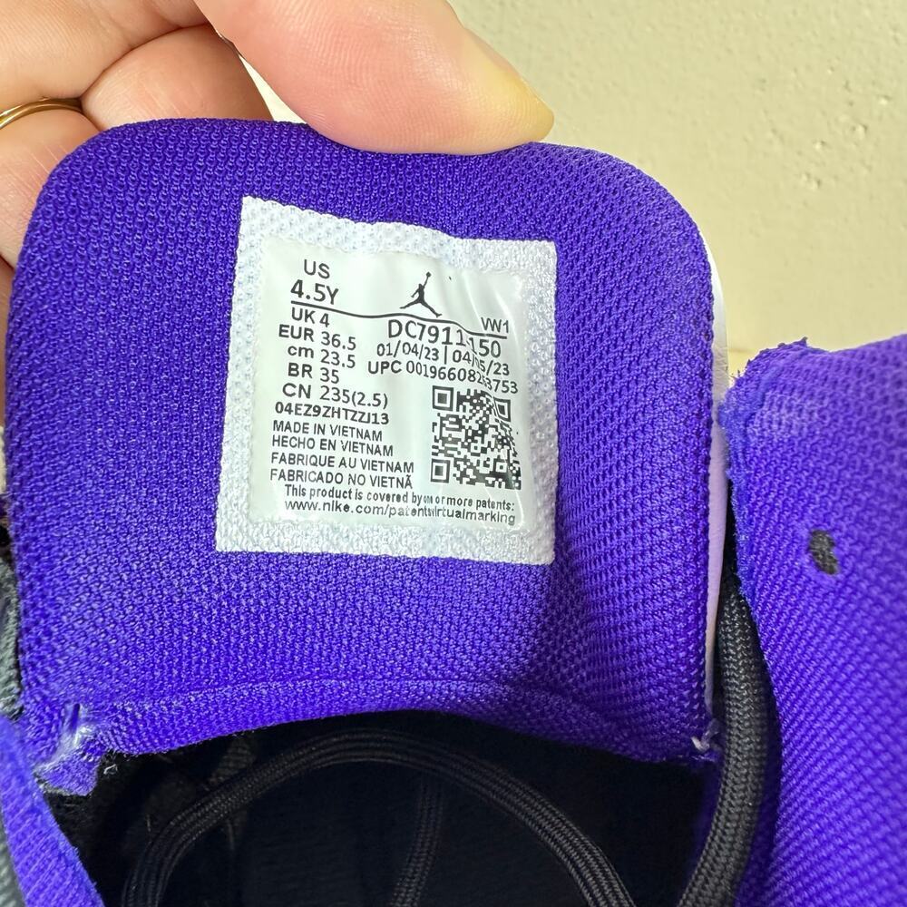Kids Jordan Pro Strong White/Electro Purple/Black 4.5Y - Picture 6 of 8